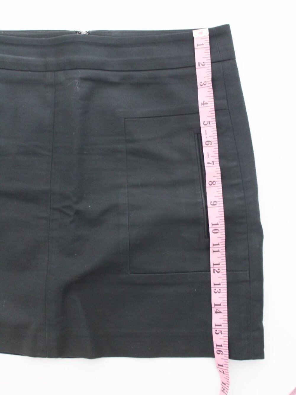 Gap Mini Skirt with Hidden Pockets Size 6 in True Black - Picture 5 of 5